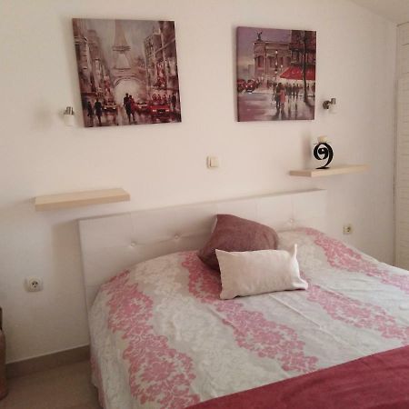 Apartments Slavica Jovanovic Sveti Stefan Exteriör bild