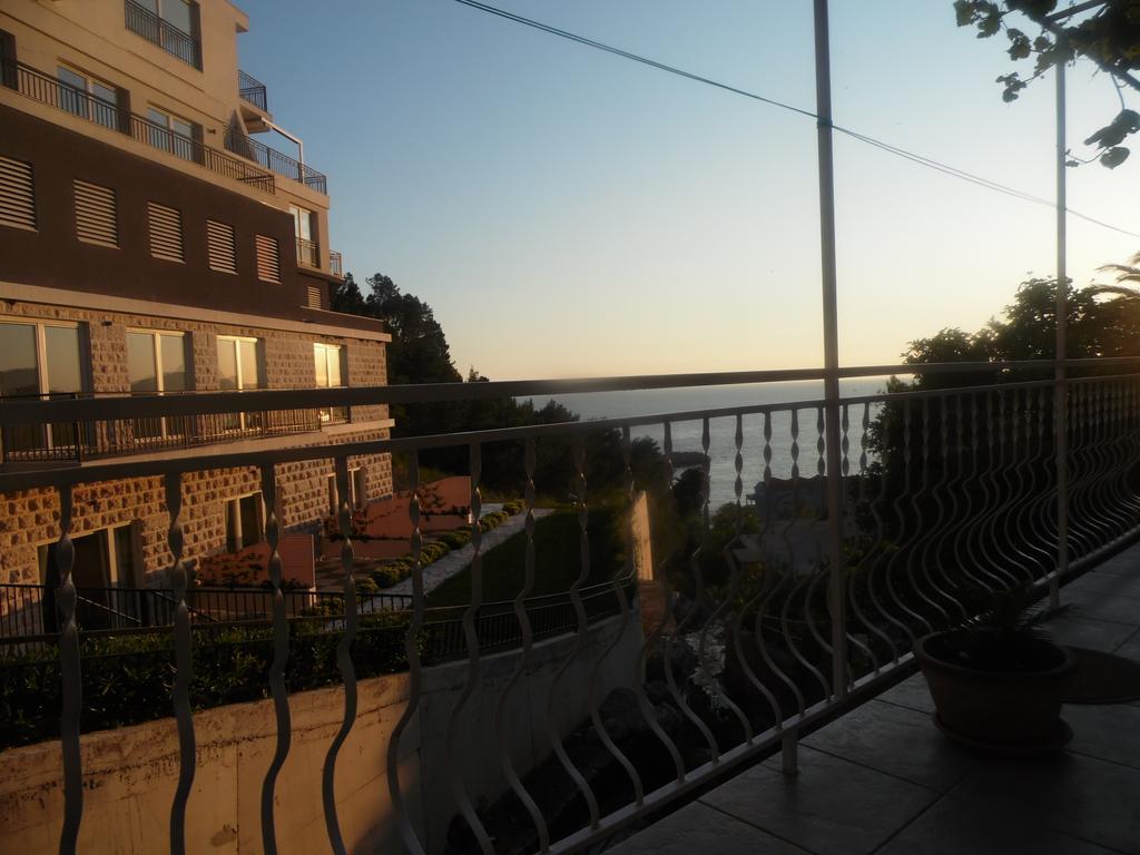 Apartments Slavica Jovanovic Sveti Stefan Exteriör bild