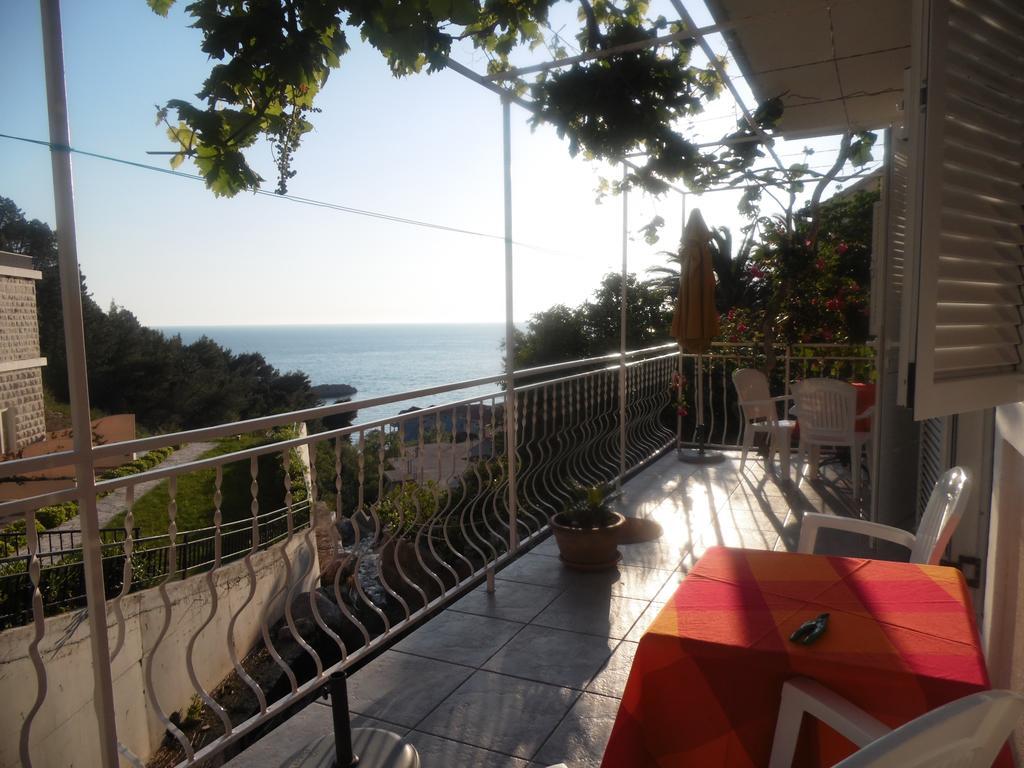 Apartments Slavica Jovanovic Sveti Stefan Exteriör bild