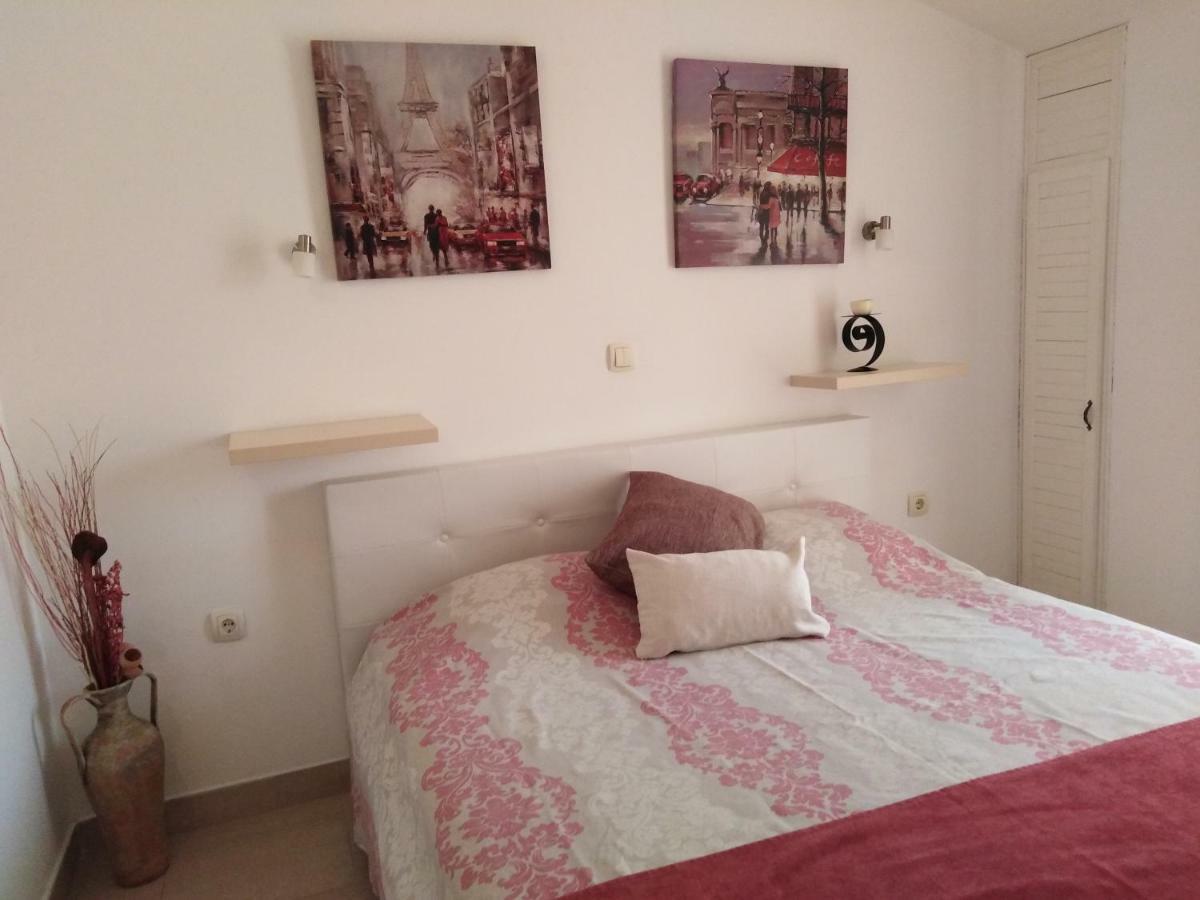 Apartments Slavica Jovanovic Sveti Stefan Exteriör bild